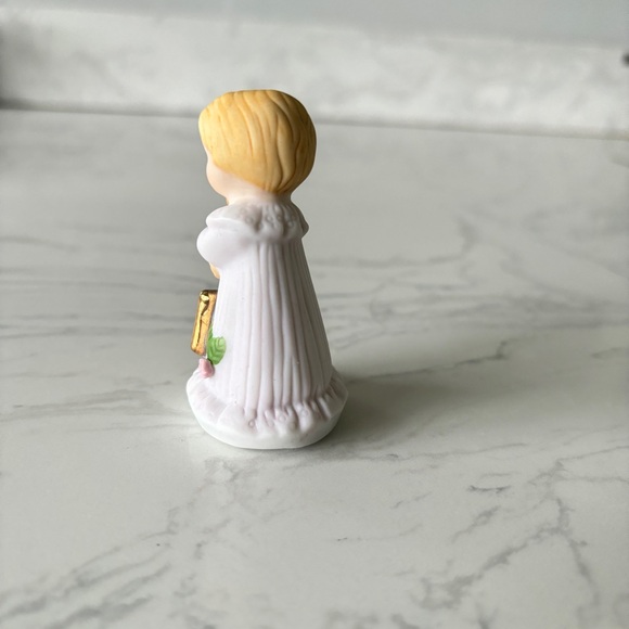 Enesco Growing Up Birthday Girl, age 1, blond - Picture 4 of 7